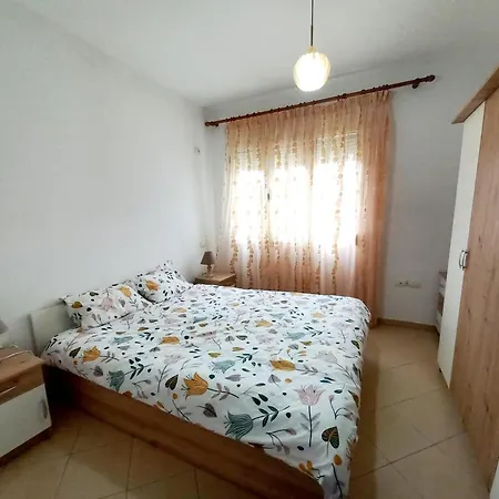 Apartmán Bright Corner Flat In Lungomare, Vlorë