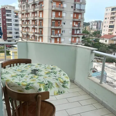 Bright Corner Flat In Lungomare,